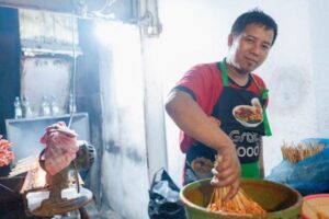 gambar 6 Tempat Kuliner Malam di Bandung yang Wajib Dicoba