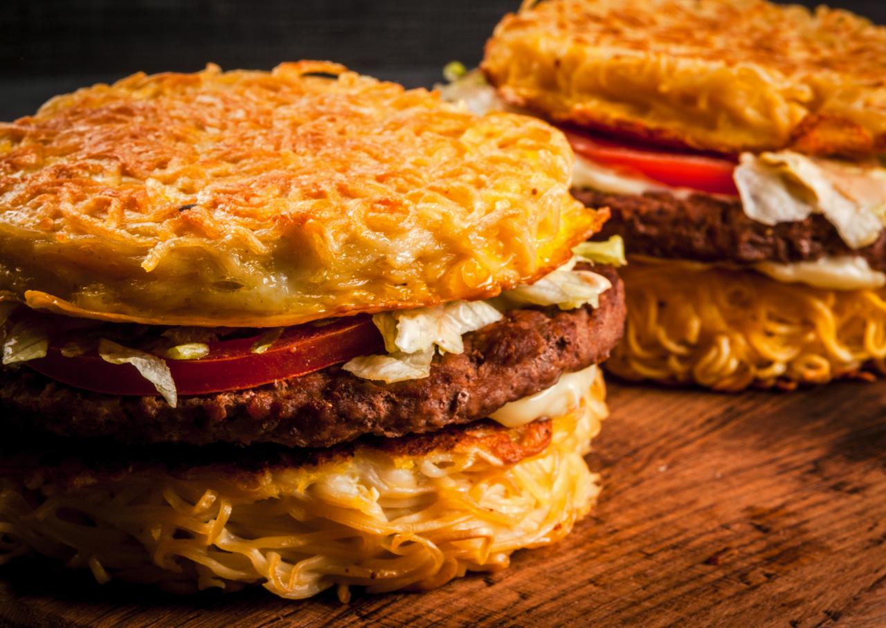 5 Ide Bisnis Jualan Makanan Secara Online 2024