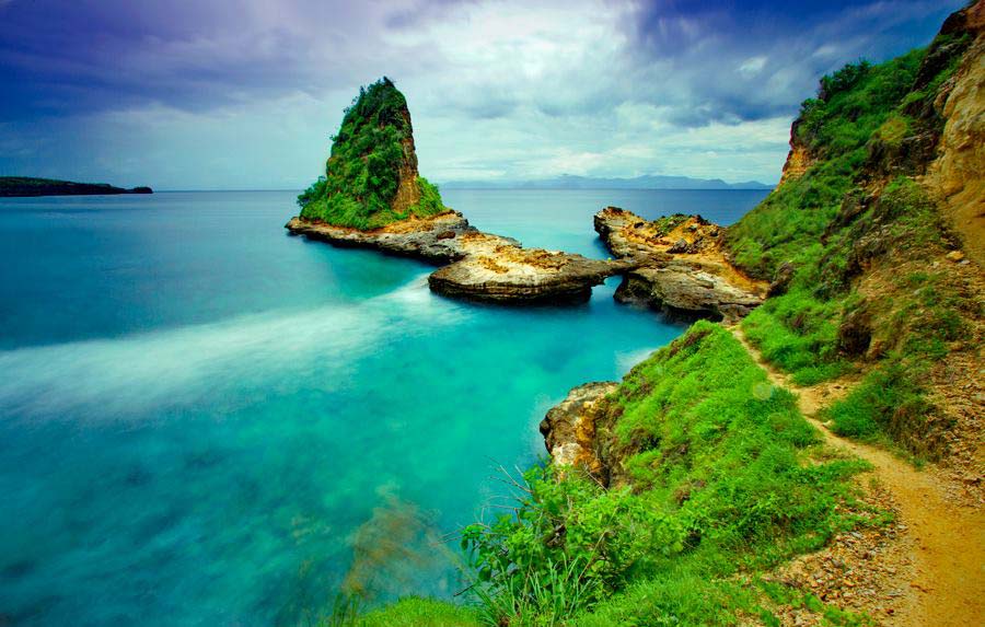 Lombok pantai tanjung kuta wisata timur keindahan alam pemandangan terlupakan dikunjungi wajib indah pulau Liburan Di Lombok